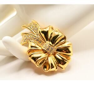 Vintage Swarovski Gold Tone Clear Crystal Bow Ribbon Brooch 2 Inch